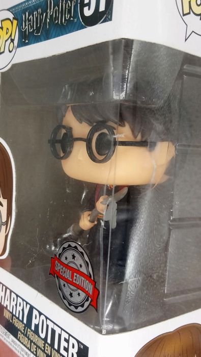 51 Harry Potter (w/ Firebolt) - Harry Potter - Box Damaged Funko POP