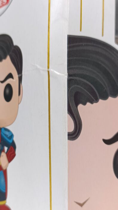 402 Superman - DC - Imperial Palace - Box Damaged Funko POP