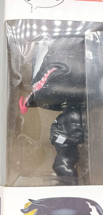 363 Venom (Eddie Brock) - Marvel - Box Damaged Funko POP