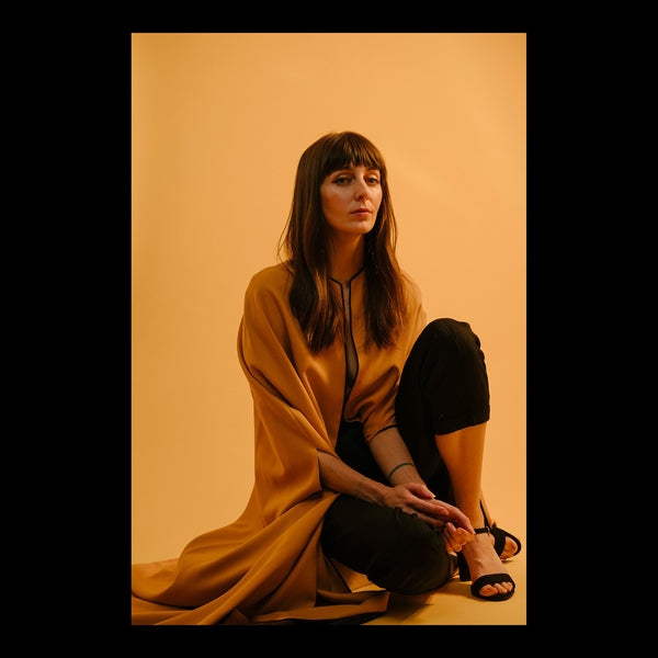 Anna Ash - Apologies - Indie - 7