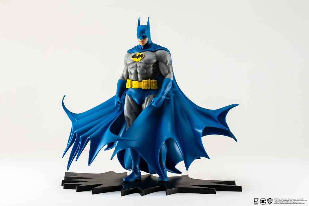 1/8 11" Batman PVC Figurine - DC - PureArts