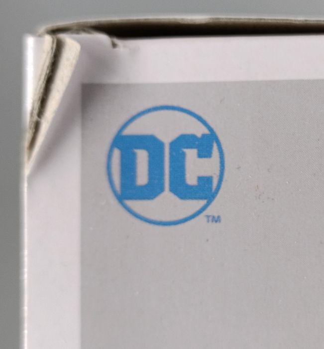 220 Yellow Lantern Batman - DC Super Heroes - Box Damaged Funko POP