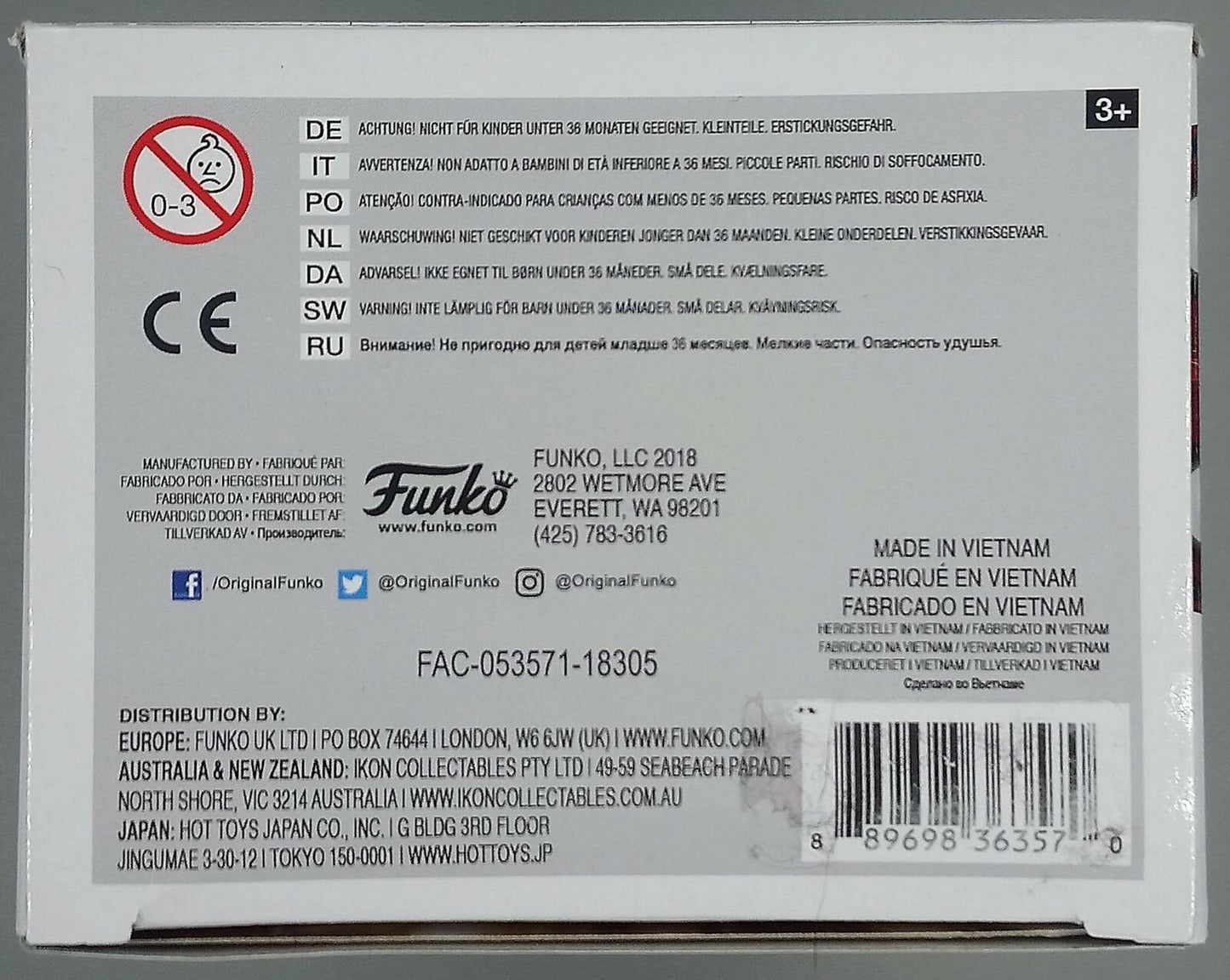 433 Captain Marvel (Flying) Glow Pop - Box Damaged Funko POP