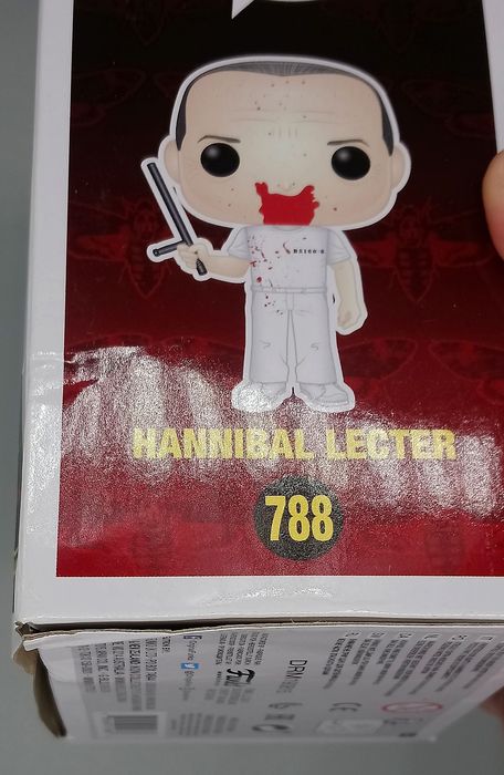 788 Hannibal Lecter (Jumpsuit Bloody) Silence of The Box Damaged Funko POP