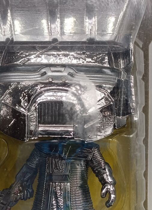 331 Knight of Ren (Blaster Rifle Hematite) Chrome Star Wars Box Damaged Funko POP