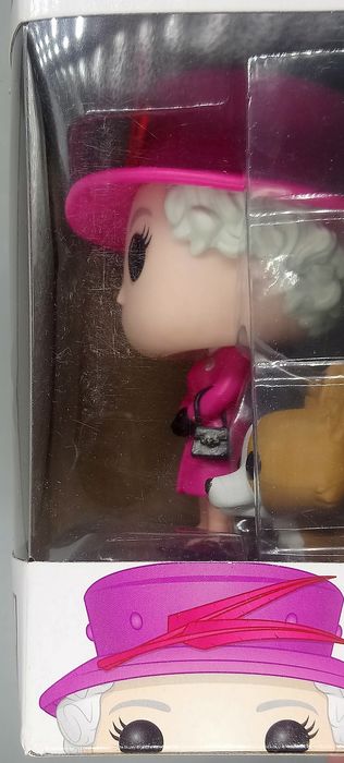 01 Queen Elizabeth II with Corgi - Royals - Box Damaged Funko POP