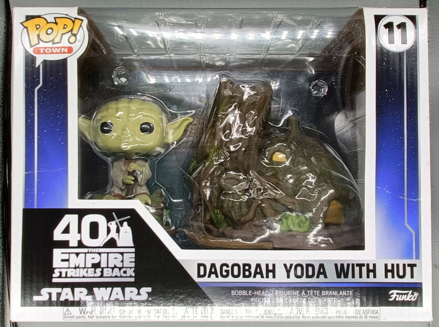 11 Dagobah Yoda with Hut - Town - Star Wars - Box Damaged Funko POP Funko