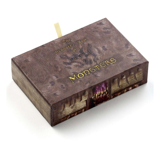 Harry Potter: Monster Book Keychain and Pin Badge Gift Set