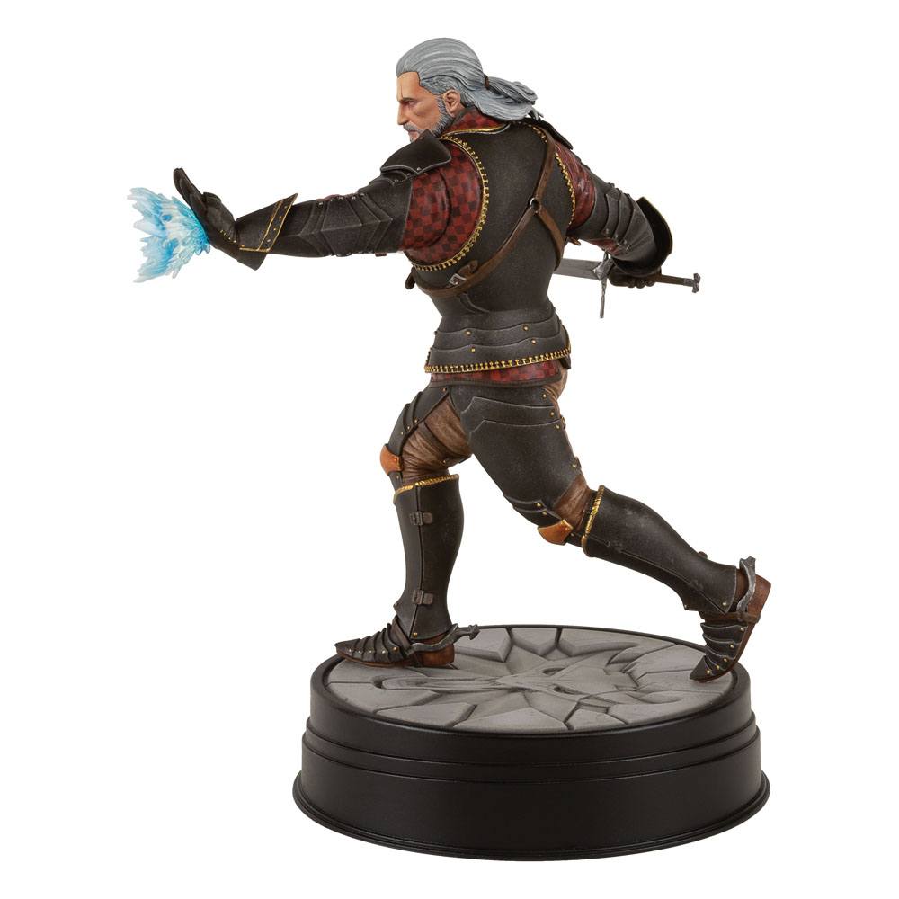 Witcher 3 Wild Hunt PVC Statue Geralt Toussaint Tourney Armor 20 cm Dark Horse
