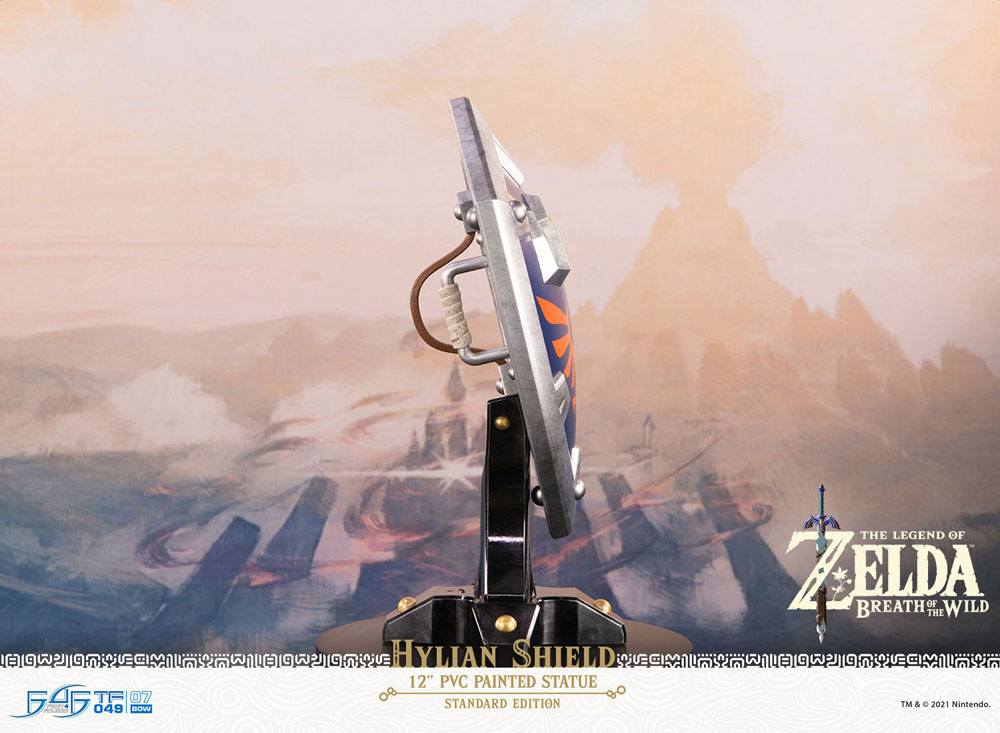 The Legend of Zelda Breath of the Wild PVC Statue Hylian Shield Standard Edition 29 cm First 4 Figures