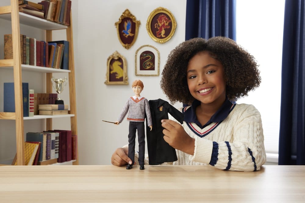 Harry Potter Fashion Doll Ron Weasley Mattel
