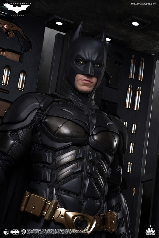 The Dark Knight Life-Size Statue Batman Ultimate Edition 207 cm Queen Studios