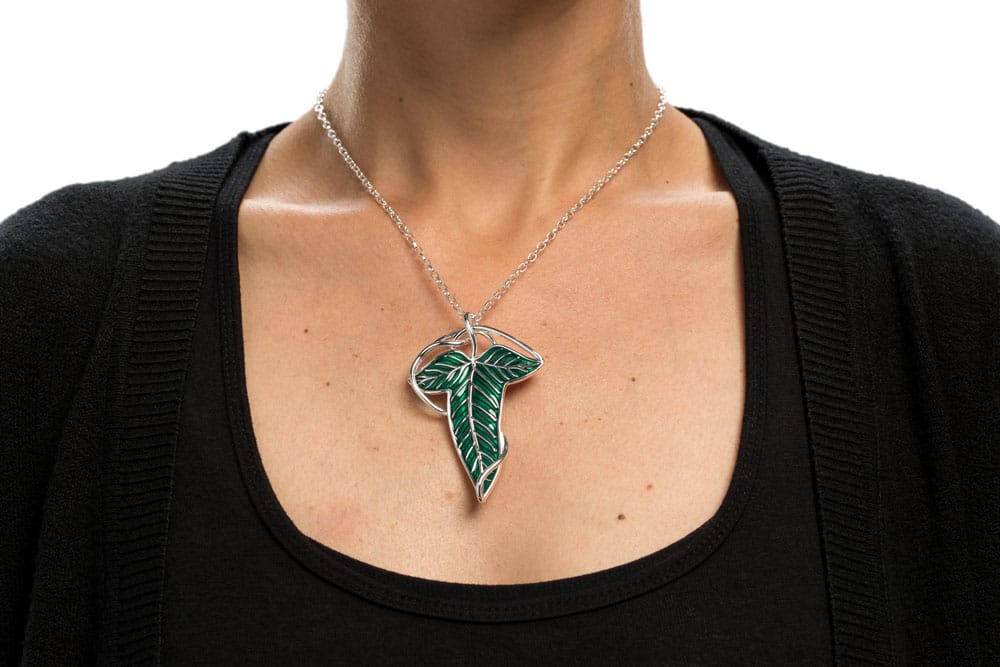 Lord of the Rings Replica 1/1 Elven Leaf Brooch & Chain (Sterling Silver) Weta Workshop