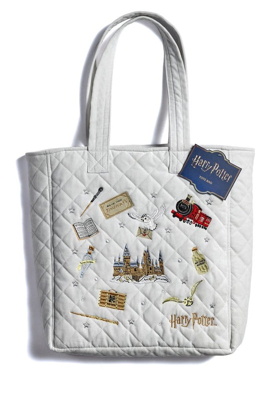 Discover the Magic of Harry Potter: Must-Have Accessories for Every Fan 🪄✨