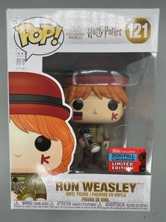 #121 Ron Weasley (Quidditch World Cup) Harry Potter - 2020 Con Funko POP (Box Damage)