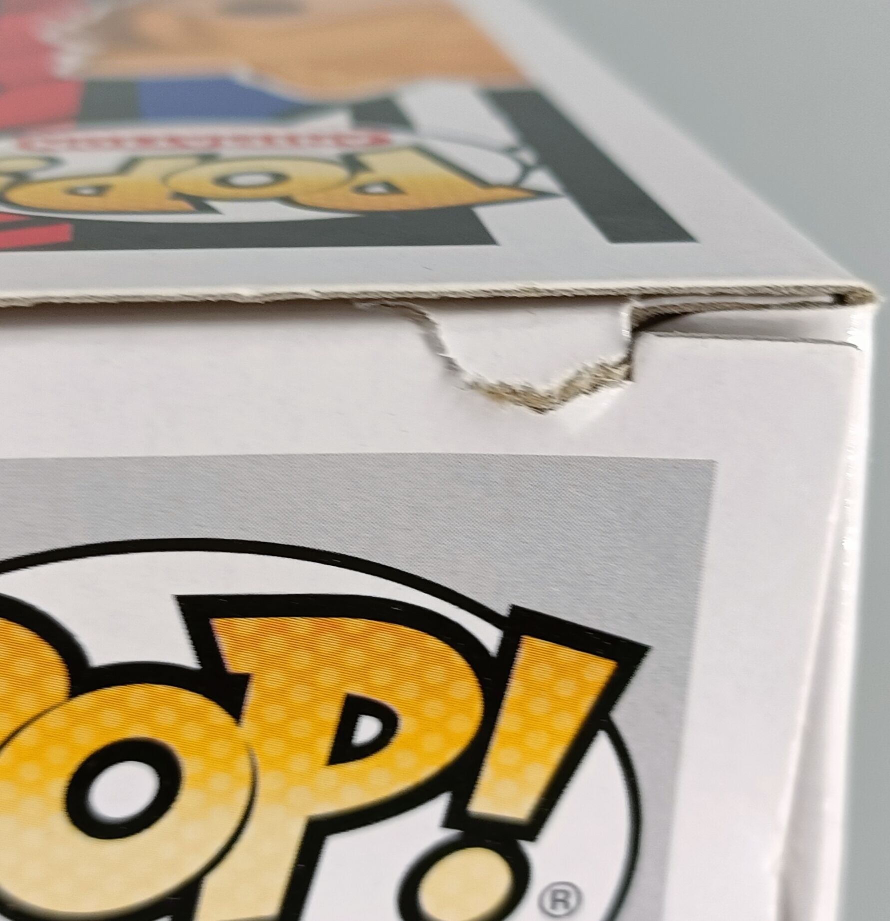 1610 Ichigo Kurosaki - Metallic Chase Bleach Funko POP Box Damaged