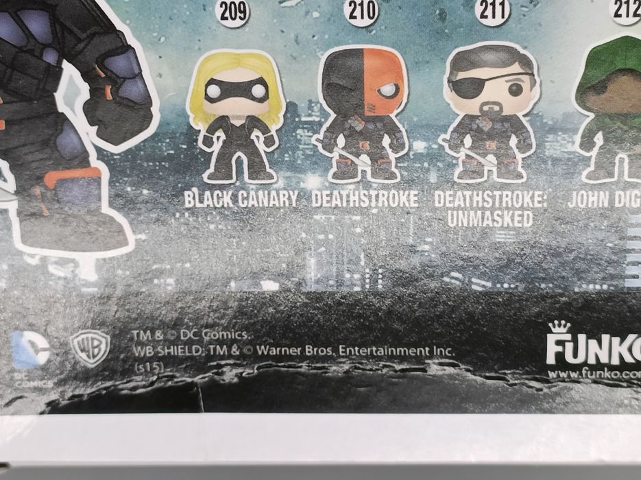 210 Deathstroke - Arrow - Box Damaged Funko POP