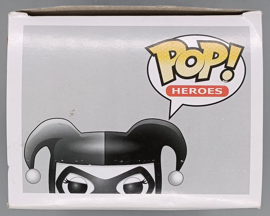 45 Harley Quinn - B&W - DC Super Heroes - Box Damaged Funko POP