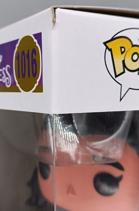 1016 Moana (Ultimate Princess) - Disney Moana - Box Damaged Funko POP