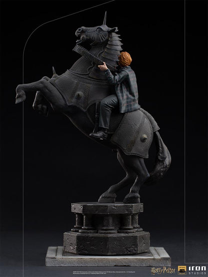 Scale Figure 1/10 Ron Weasley at the Wizard Chess (Deluxe) - Harry Potter Scale Figures