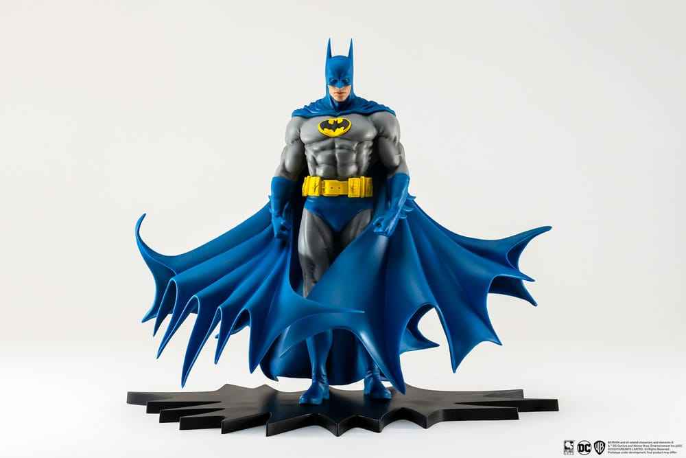 1/8 11" Batman PVC Figurine - DC - PureArts