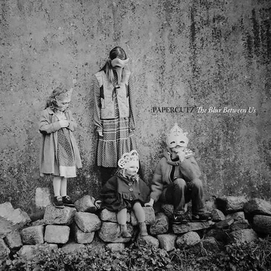 Papercutz - The Blur Between Us - Pop - CDD