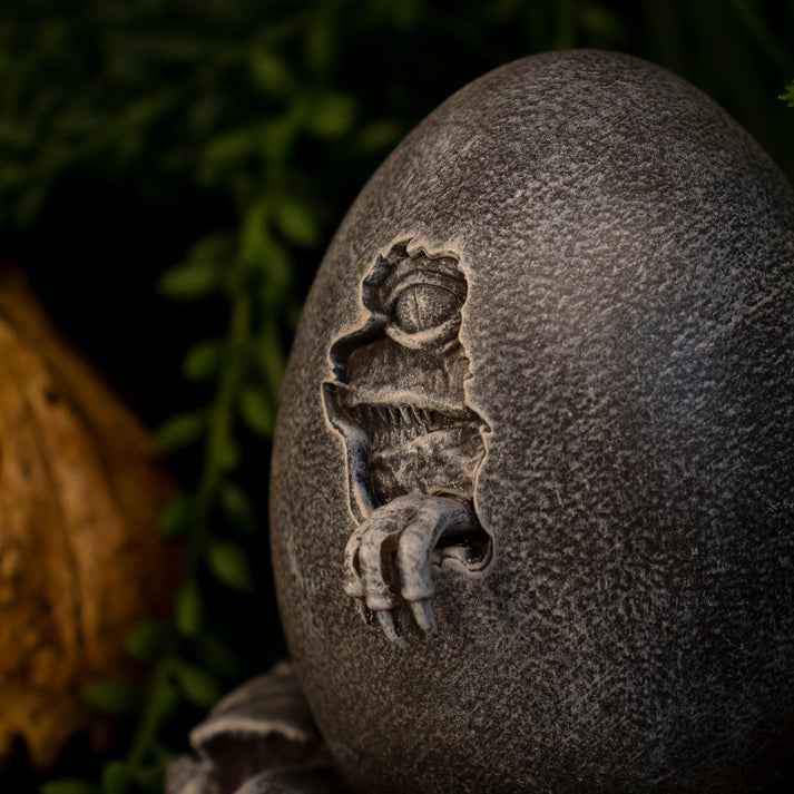 Jurassic Park 30th Anniversary Replica Egg & John Hammond Cane Set