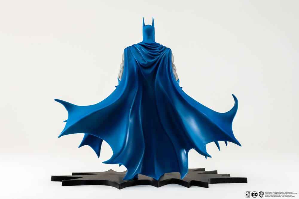 1/8 11" Batman PVC Figurine - DC - PureArts