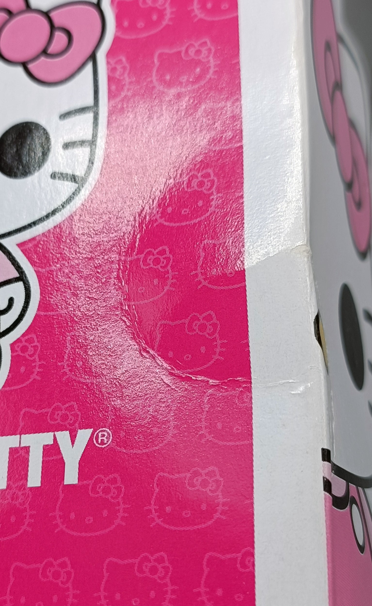 01 Hello Kitty - Sanrio - Box Damaged Funko POP