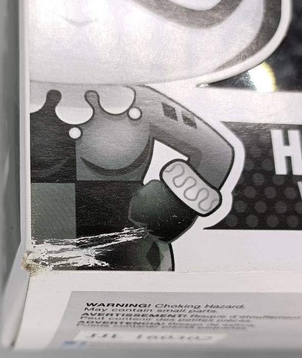 45 Harley Quinn - B&W - DC Super Heroes - Box Damaged Funko POP