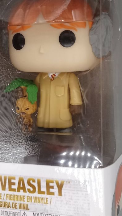 56 Ron Weasley (Herbology) - Harry Potter - Box Damaged Funko POP