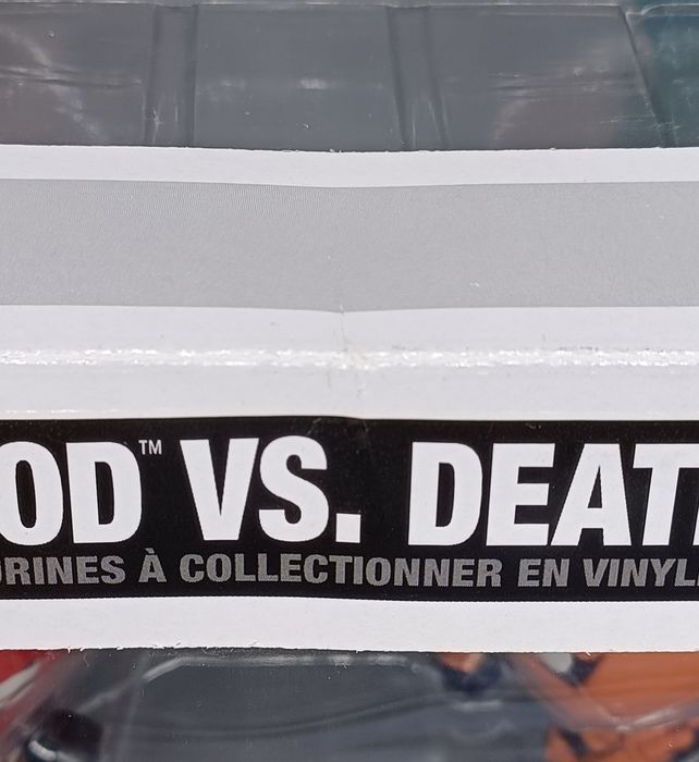 336 Red Hood vs. Deathstroke 30-000 Ltd - Box Damaged Funko POP