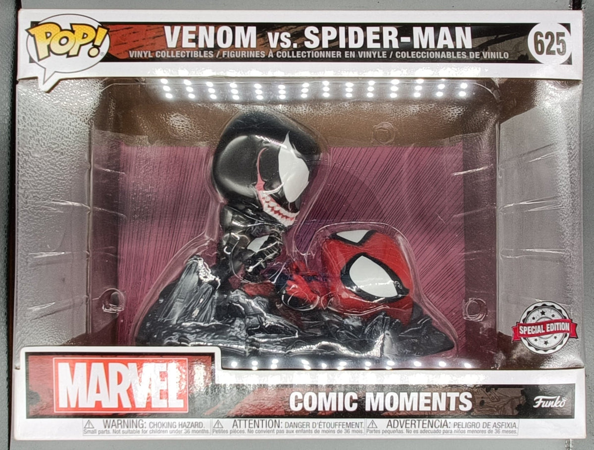625 Venom vs. SpiderMan Comic Moment Metallic Marvel Box Damaged Funko POP