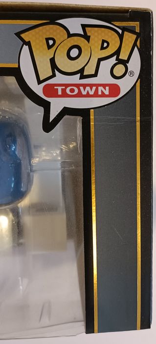 09 Batman (with The Hall of Justice) - Town - DC Funko POP - Box Damaged