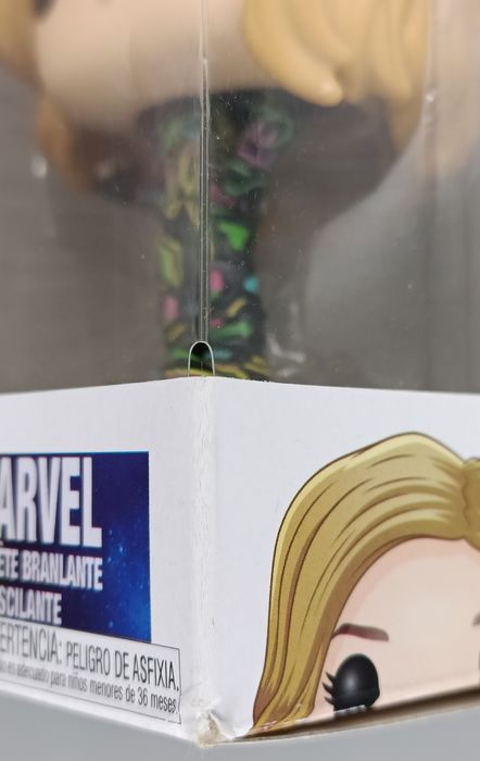 516 Captain Marvel (Neon) Marvel - Captain Marvel Funko POP - Box Damaged