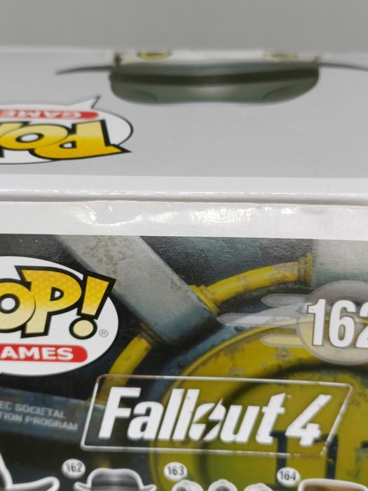 #162 Nick Valentine - Fallout 4 - BOX DAMAGE