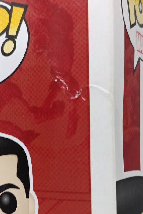 106 Punisher (Thunderbolts) Marvel - Exclusive Box Damaged Funko POP