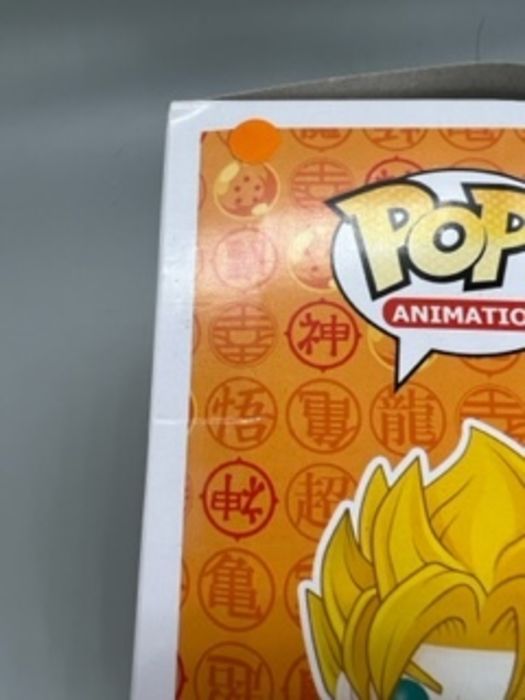 14 Super Saiyan Goku - Glow - Dragon Ball Z - Funko POP - Box Damaged