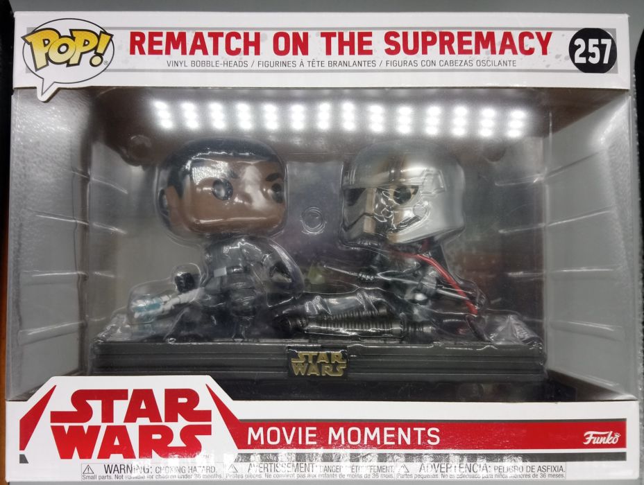 257 Rematch on the Supremacy (Finn- Captain Phasma) Movie Moment Star Wars Funko POP