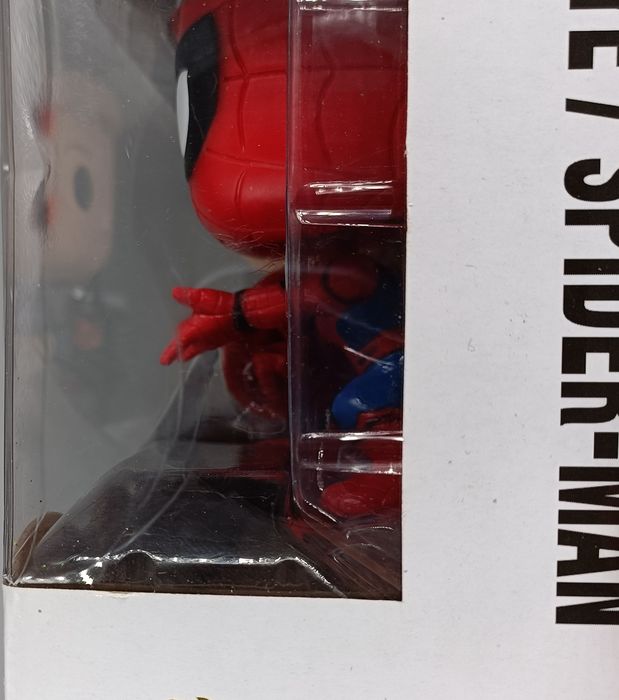 [4 Pack] Captain America / Iron Man / Hawkeye / Spide Box Damaged Funko POP