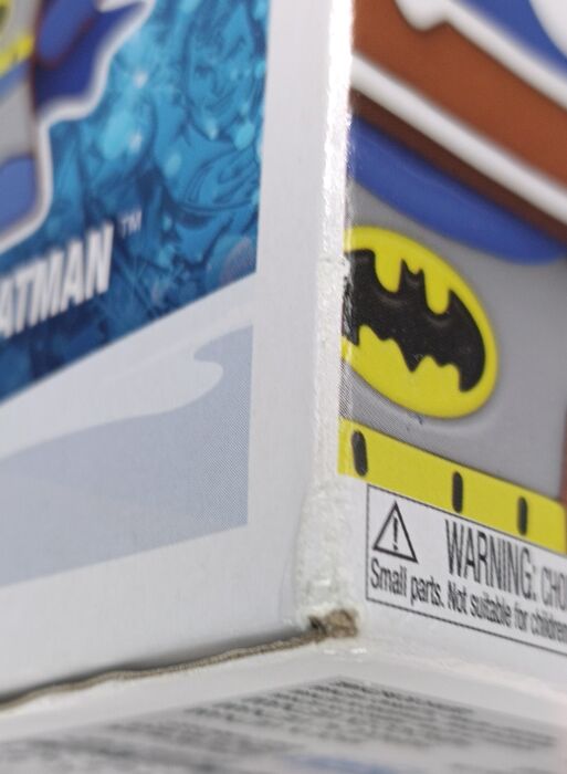 444 Gingerbread Batman - DC Holidays - Box Damaged Funko POP