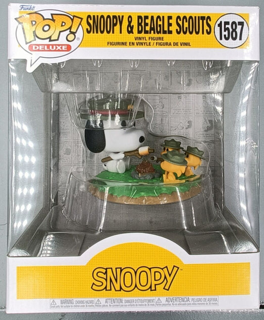 1587 Snoopy with Beagle Scouts (Camping) Deluxe - Peanuts New Funko POP Funko
