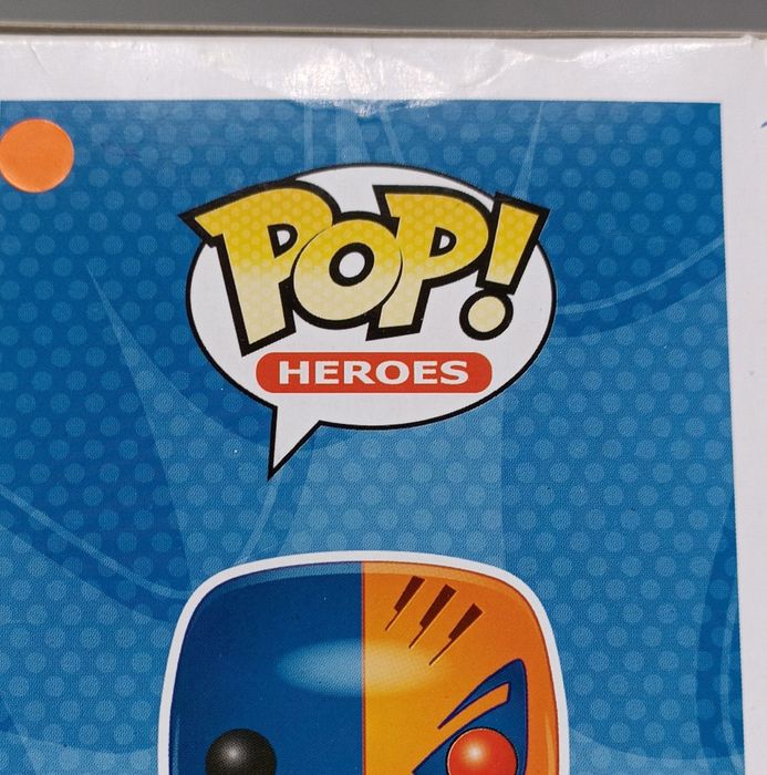49 Deathstroke - DC Comics - Box Damaged Funko POP