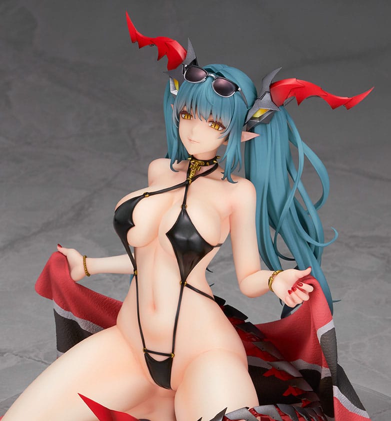Azur Lane PVC Statue 1/7 Regensburg Dark Dragon and the Coast of Light Ver. 16 cm Alter