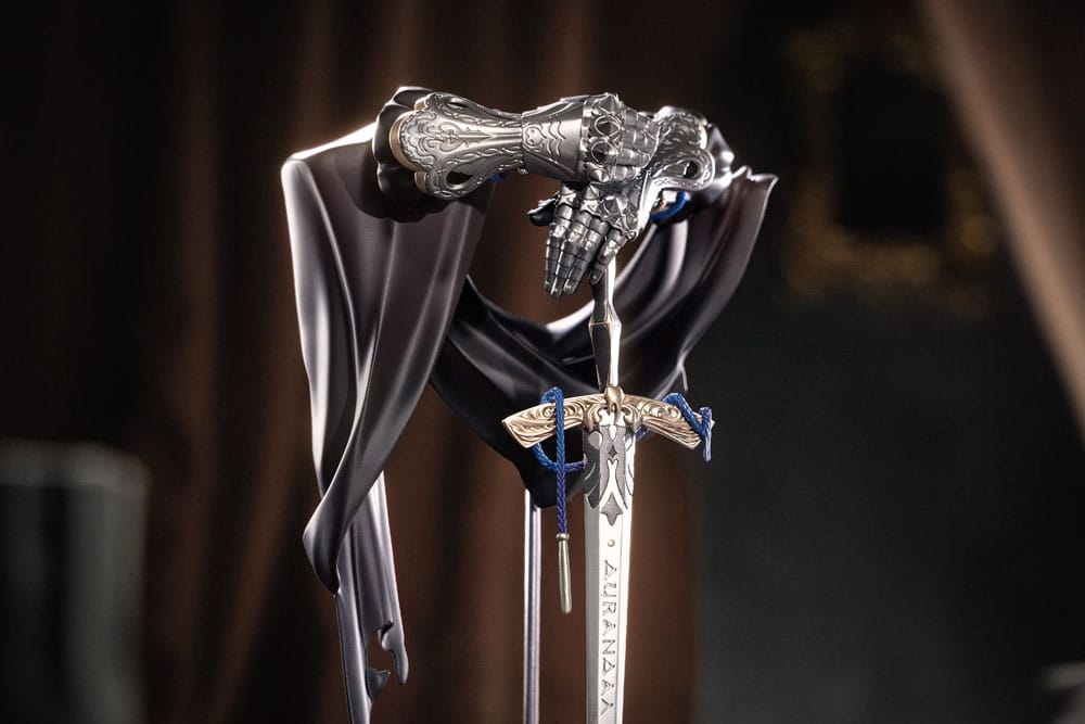 Reverse: 1999 Limepie Series PVC Statue Knight 17 cm APEX