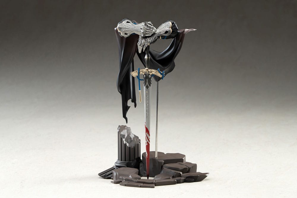 Reverse: 1999 Limepie Series PVC Statue Knight 17 cm APEX