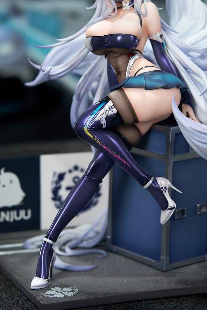 Azur Lane PVC Figure 1/7 Shinano Moonlit Chrome Ver. Acrylic Special Edition w/Display 25 cm