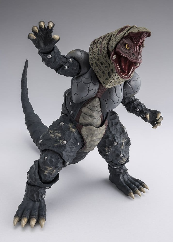 Ultraman Series S.H.Figuarts Shinkocchou Seihou Action Figure Golza 30th Anniversary Edition 15 cm Bandai Tamashii Nations