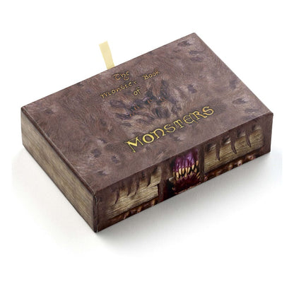 Harry Potter: Monster Book Keychain and Pin Badge Gift Set The Carat Shop