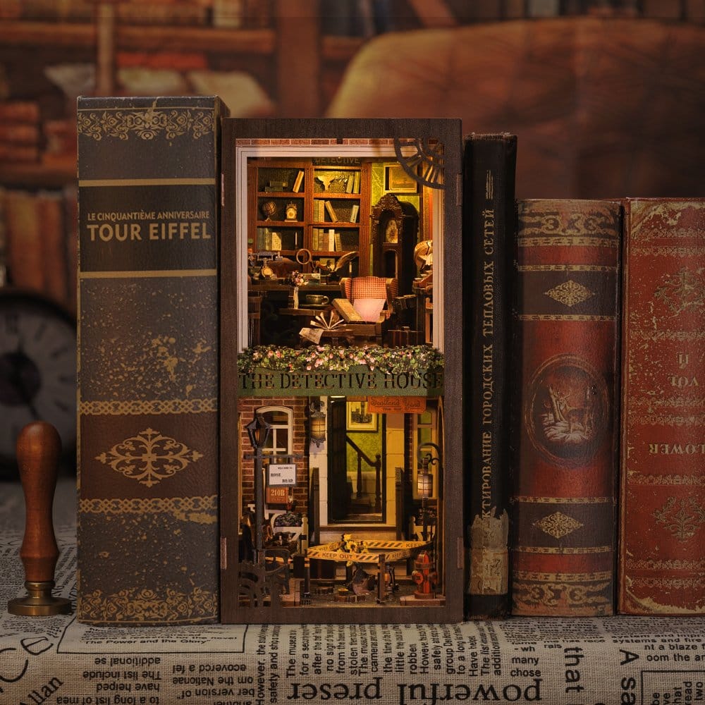 Book Nook Rose Detective Agency 23 x 11 cm CuteBee